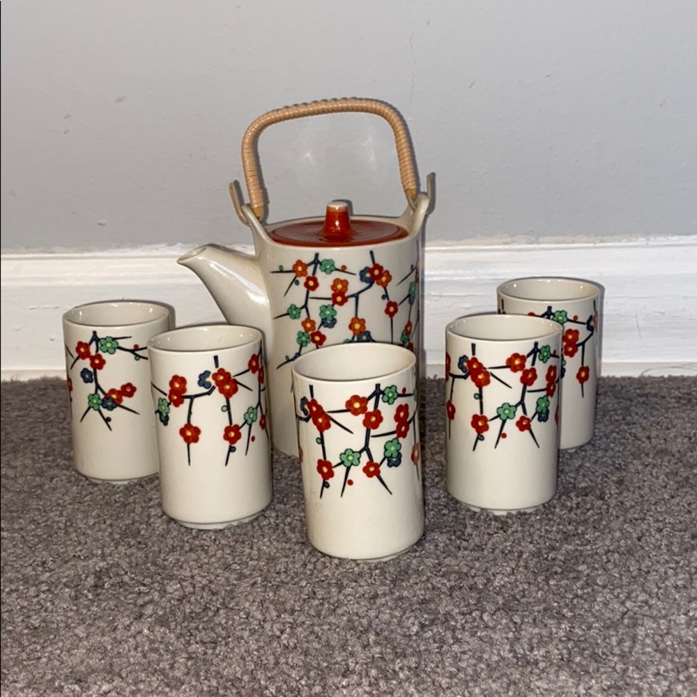 Honey Japanese saki/ tea set